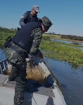 Polícia Militar Ambiental apreende redes durante Operação “Semana do Meio Ambiente”
