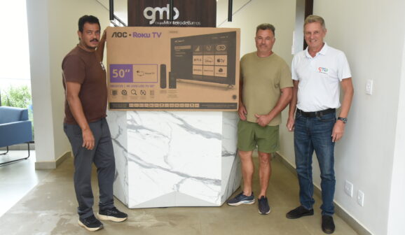 A promoção Circuito Premiado, do Grupo Monteiro de Barros, realizou o segundo sorteio neste mês de junho. O ganhador da TV de 50 polegadas foi o barretense Luiz Alberto dos Santos, que depositou seu cupom na loja Diva Móveis.