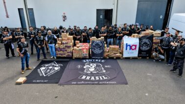 O Abutre's Moto Clube, região de Olímpia-SP, realizou a doação de 2,5 toneladas de gelatina para o Hospital de Amor, que foram destinadas aos pacientes em tratamento oncológico em Barretos.
