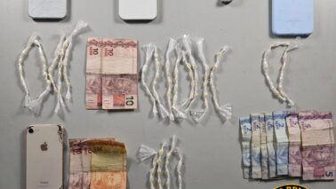 Polícia Militar detém quatro por tráfico de entorpecentes no bairro Santana (Foto: O Diário de Barretos)