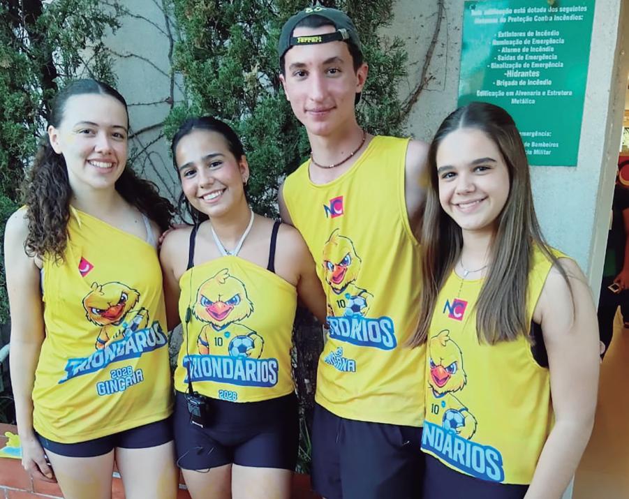 Os integrantes do time Triondários
