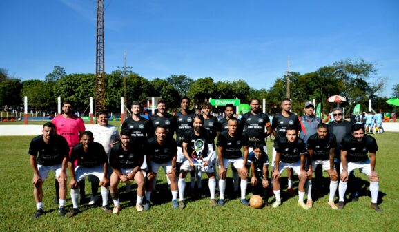 A equipe da Fazenda Santa Tereza conquistou o título do Campeonato Livre de Futebol de Campo após vencer a equipe da WD Contabilidade na decisão realizada no último domingo (7), na sede de campo do Rio das Pedras Country Club.