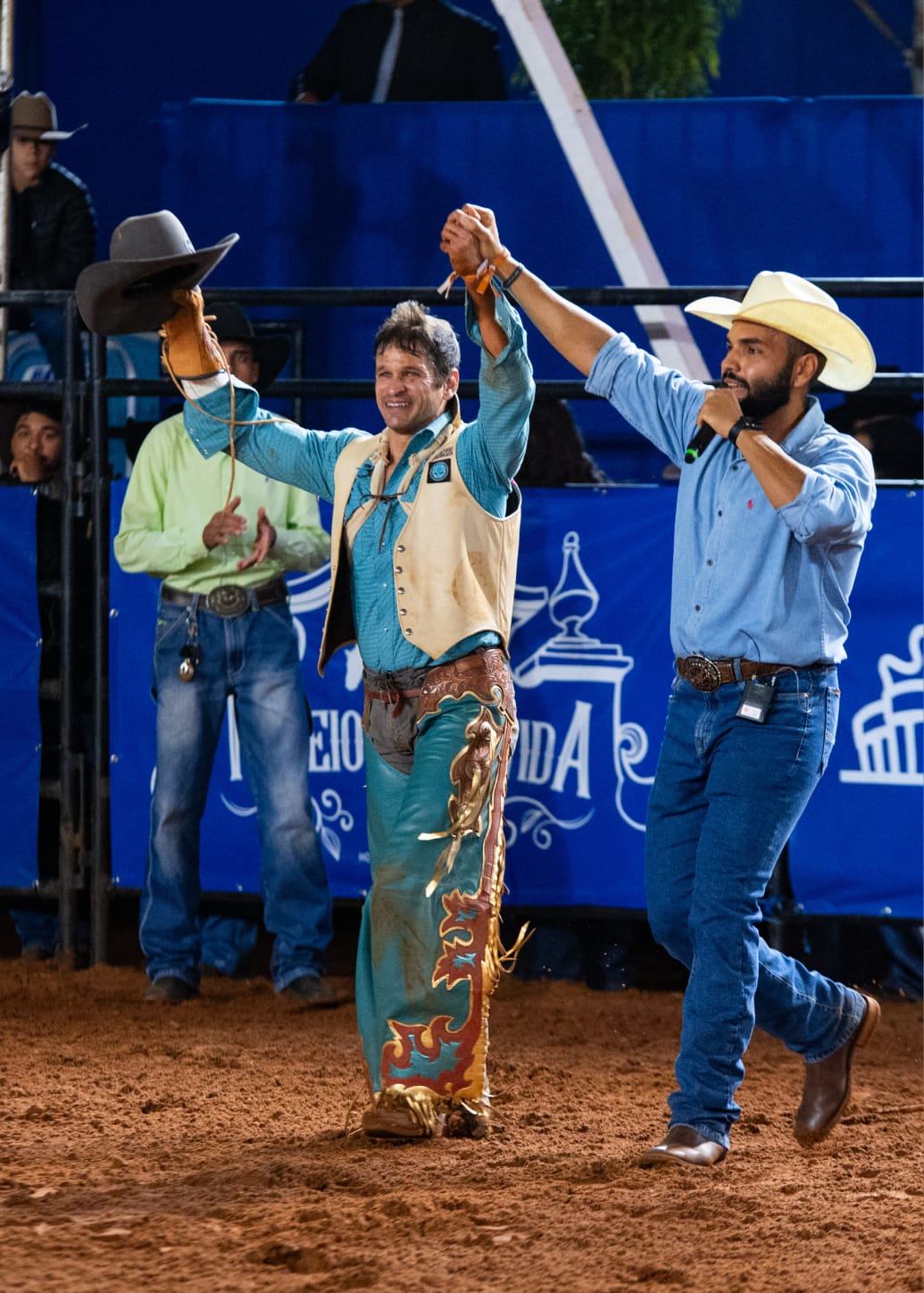 Barretense Eduardo Castro narrou a final de Bareback