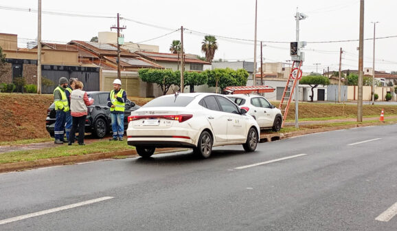 Ipem verifica e aprova radar em avenida 