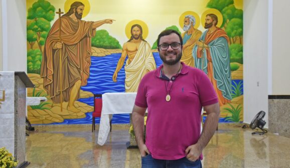 Nova pintura no presbitério marca reta final da Festa de São João Batista