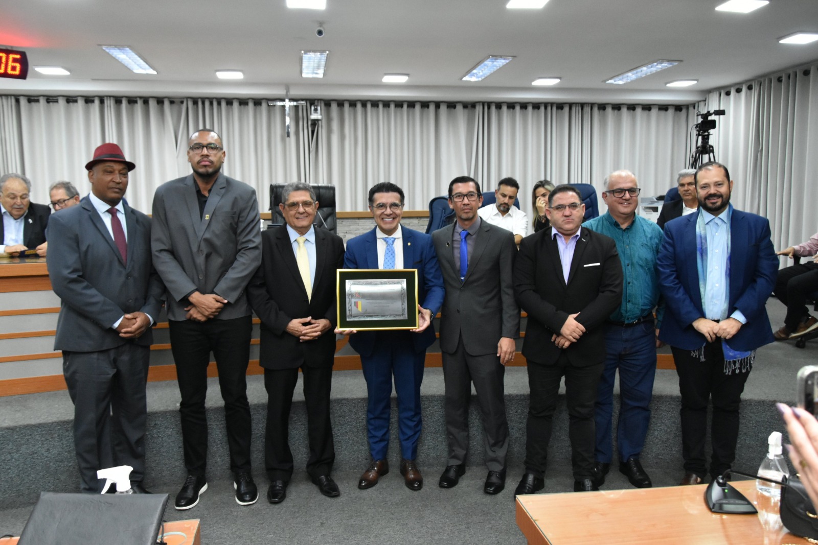 Câmara de Barretos presta homenagem ao deputado Marcelo Aguiar