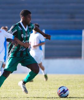 O Barretos Esporte Clube conquistou um importante empate jogando na tarde desta sexta-feira (20), no Estádio Tenente Carriço, em Penápolis
