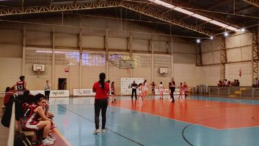 A equipe da APAB Barretos/Unifeb venceu na manhã desta sexta-feira (5), o Sesi Araraquara por 83 a 19, em partida válida pelo Campeonato Paulista de Basquete categoria Sub-14.
