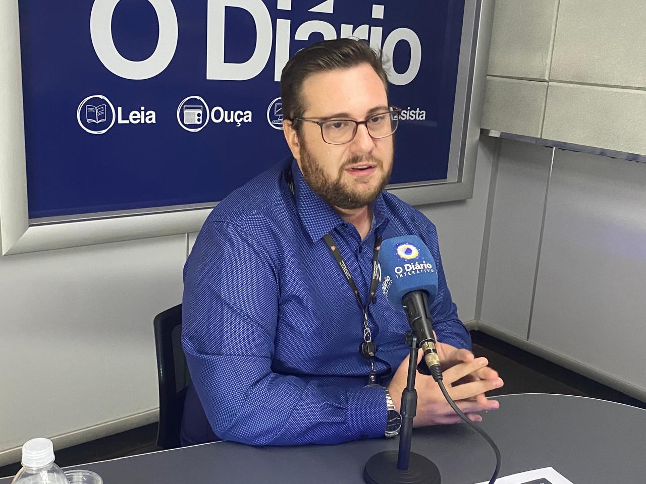 Dirigente orienta sobre fase final de inscrições para processos seletivos da Educação