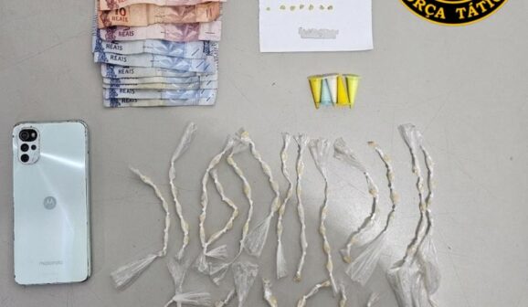 Mulher é surpreendida pela PM com entorpecentes no Luís Spina (Foto: O Diário de Barretos)