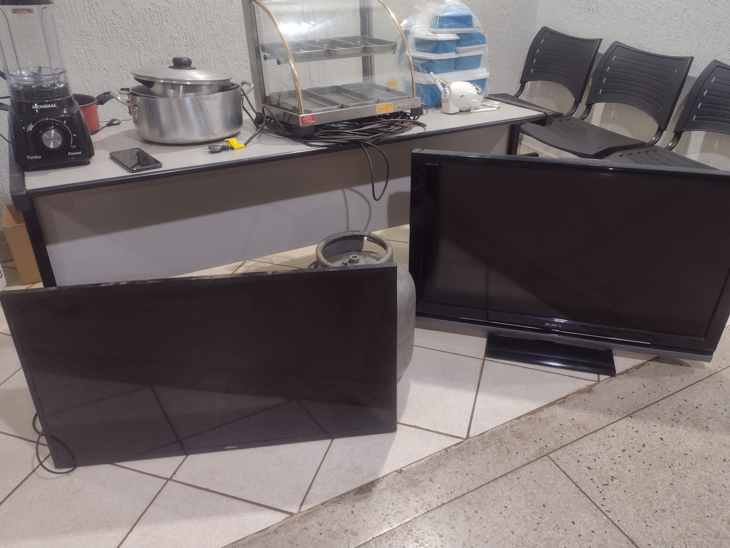 Ação conjunta da GCM e PM apreende drogas e recupera objetos furtados