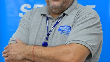 Unidade do Sebrae Móvel presta orientação gratuita na região