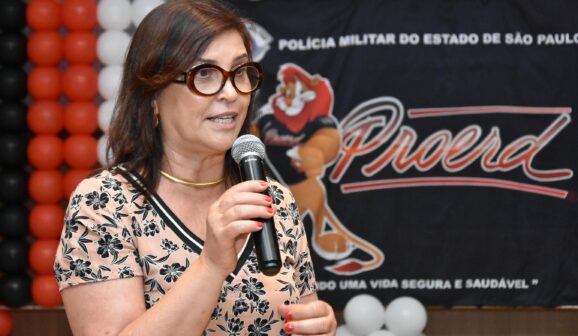 Secretária Mirka informou que o período de férias escolares
