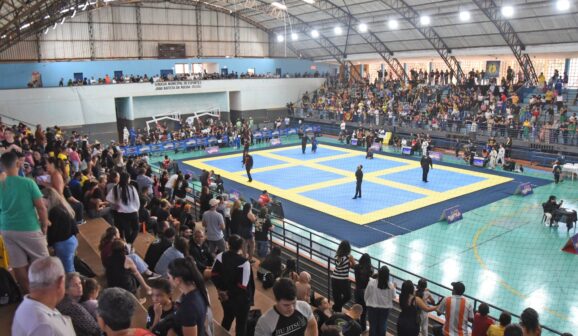 Campeonato reuniu grande público no ginásio barretense