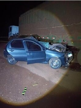 Colisão entre carro e caminhão causa morte de condutor em vicinal (Foto: O Diário de Barretos)