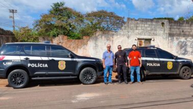 A Seccional de Polícia Civil de Barretos recebeu nesta terça (7) a visita dos investigadores Uilquer Santos de Oliveira e Euler David Santos, integrantes do DAP/DPCRM – 2ª Equipe Técnica de Engenharia Civil