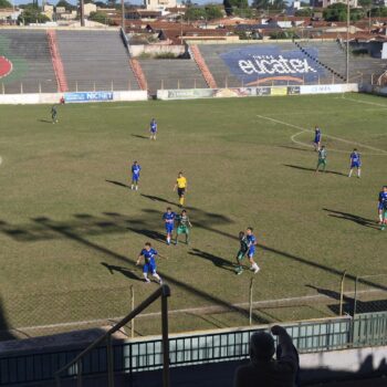O Barretos Esporte Clube enfrentou, na tarde desta sexta-feira (10), o Grêmio Catanduvense, em partida válida pela 6ª rodada, na abertura do 2º turno, no Estádio Fortaleza.