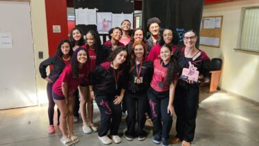 O Núcleo de Dança do Centro Municipal de Artes Bezerra de Menezes (Cemart) conquistou três premiações na primeira noite de participação no Festival Internacional Dançar a Vida 2026