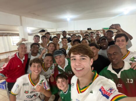 A equipe Sub-17 do Barretos Esporte Clube garantiu vaga antecipada com três rodadas de antecedência no último sábado (18), ao vencer o Atlético Monte Azul pelo placar de 6 a 0.