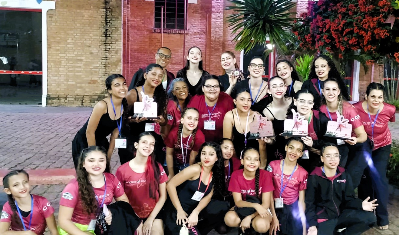 Barretenses conquistam 12 prêmios no Festival Internacional Dançar a Vida