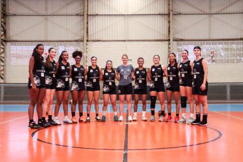 A delegação da APAB Barretos/Unifeb viaja nesta quarta-feira (22) para Recife (PE), onde disputará, pela primeira vez, o Campeonato Brasileiro Interclubes (CBI) Sub-15 Feminino, competição que reúne 35 equipes de base do país.