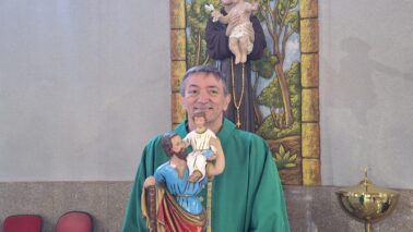A Paróquia Santo Antônio de Pádua agendou para hoje (25) a realização da carreata de São Cristóvão, com saída às 18h30 da Região dos Lagos.