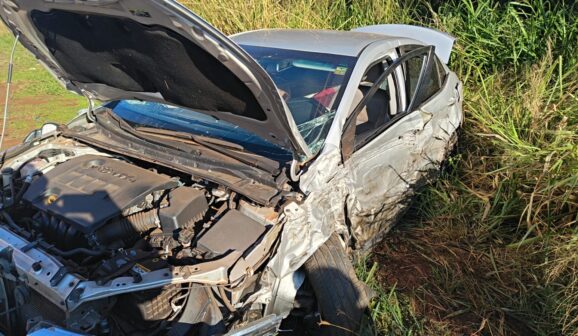 Quatro pessoas são socorridas após acidente na rodovia Assis Chateaubriand (Foto: O Diário de Barretos)