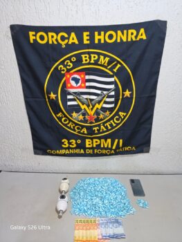 Polícia Militar detém mulher e apreende mais de meio quilo de cocaína (Foto: O Diário de Barretos)