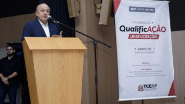 Qualificação para licitações públicas reúne gestores da região