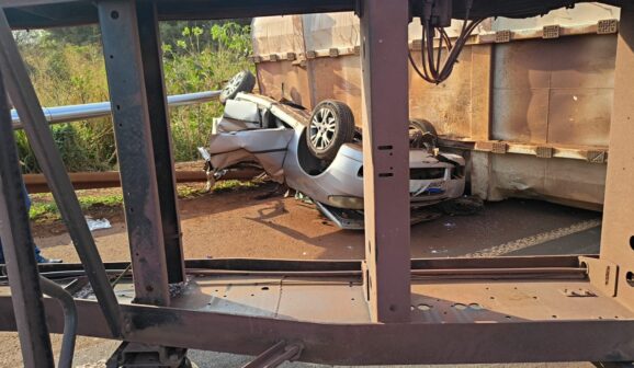 Acidente mobiliza equipes de resgate na Assis Chateaubriand, em Guaíra (Foto: O Diário de Barretos)