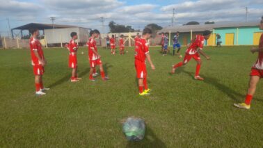 As equipes Sub-15 e Sub-17 do Barretos Esporte Clube têm jogos agendados para este sábado (1º), em Ribeirão Preto, contra o Comercial Futebol Clube