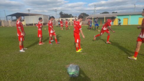 As equipes Sub-15 e Sub-17 do Barretos Esporte Clube têm jogos agendados para este sábado (1º), em Ribeirão Preto, contra o Comercial Futebol Clube