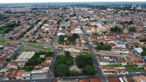 Desligamento programado de energia ocorrerá em alguns bairros da cidade (Foto: Leandro Campos)
