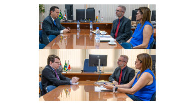 Adelaide e Luiz Manoel com os juízes Luciano de Oliveira Silva, da 2ª Vara Criminal, e Ricardo Truíte Alves, da 1ª Vara Cível de Barretos (Fotos: Vinicius Borges)
