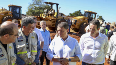 Governador Tarcísio de Freitas visitou as obras no município de Bebedouro (Divulgação ASCOM / DER-SP)