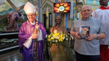 Com a presença de um grande número de fiéis católicos e padres da Diocese de Barretos, aconteceu na Catedral do Divino Espírito Santo de Barretos, a Santa Missa em sufrágio por Dom José de Matos Pereira, o primeiro bispo diocesano.