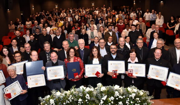 Monteiro Neto foi um dos homenageados com a Medalha concedida pela arquidiocese de São Paulo (Foto: Luciney Martins/O SÃO PAULO)