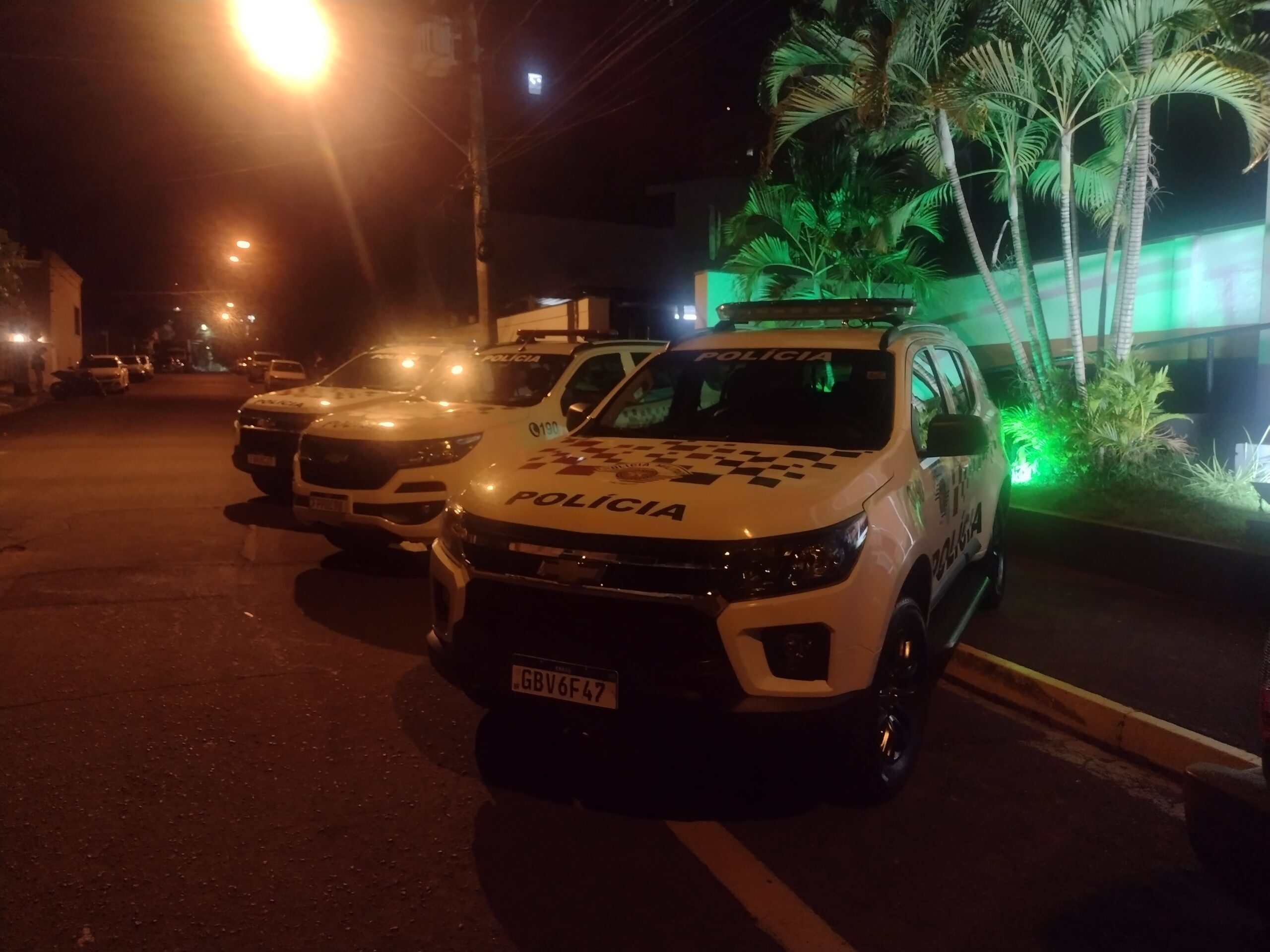 Colombiana é detida em flagrante por furto de celulares