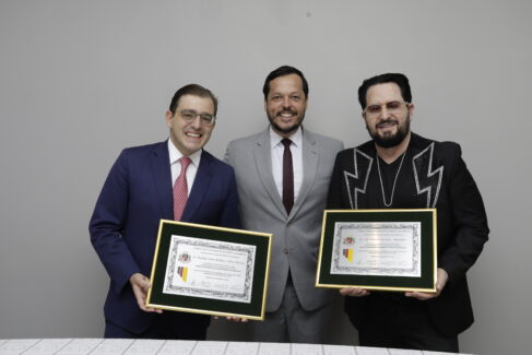 Rodrigo Moccia e Marrone recebem títulos de Cidadão Honorário de Barretos
