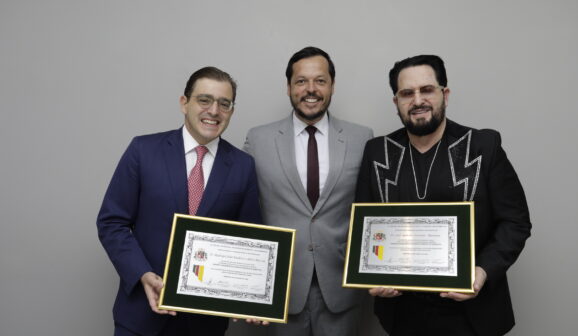 Rodrigo Moccia e Marrone recebem títulos de Cidadão Honorário de Barretos