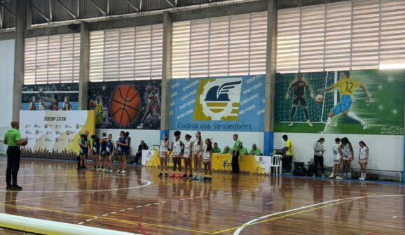 O basquete feminino do Instituto APAB Barretos/Unifeb está na final dos Jogos Escolares do Estado de São Paulo (JEESP) 2026, que estão sendo realizados em Praia Grande