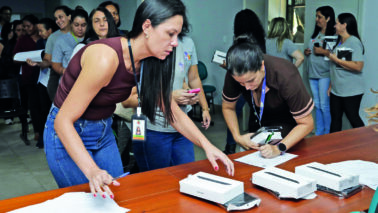 Agentes comunitários recebem 127 tablets para agilizar visitas domiciliares