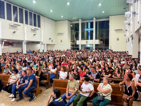 Semana da Família é aberta com grande participação comunitária