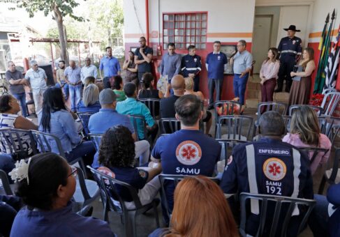 Comenda homenageia profissionais e ex-coordenadores do SAMU