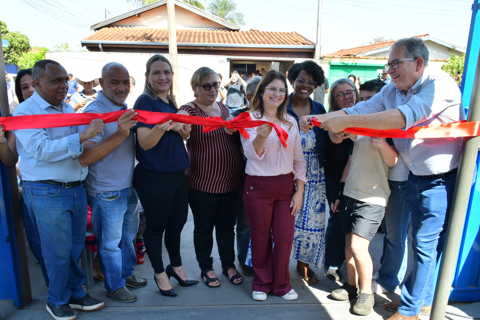 Instituto Pró Família inaugura unidade e homenageia esportista