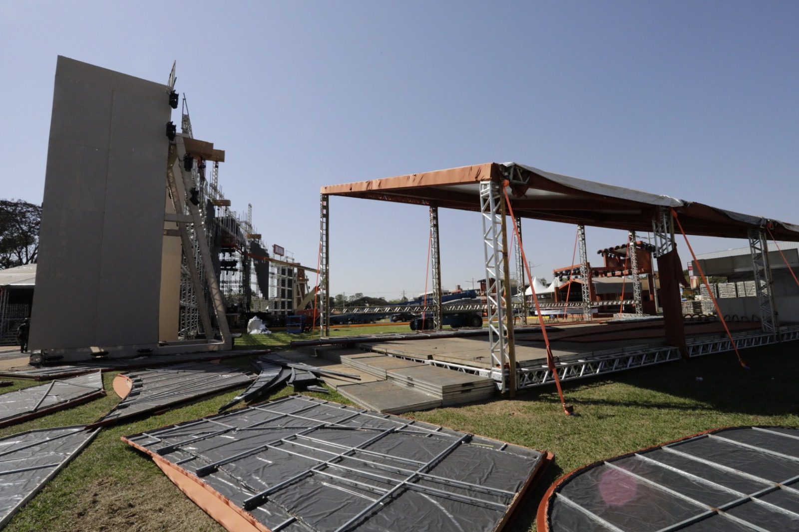 Festa do Peão entra na reta final das obras e montagem dos espaços