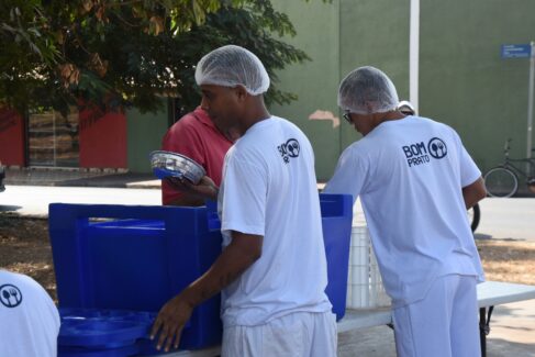 Bom Prato oferece novos pratos em suas unidades fixa e móvel 