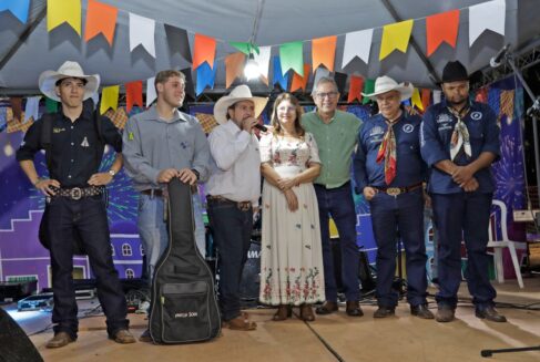Dupla barretense vence concurso da Violeira
