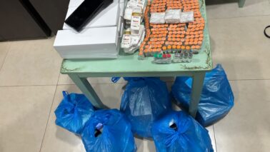 Condutora é detida pela PM por importação ilegal de medicamento e descaminho (Foto: O Diario de Barretos)