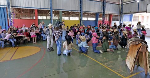 Queima do Alho celebra tradição nas escolas